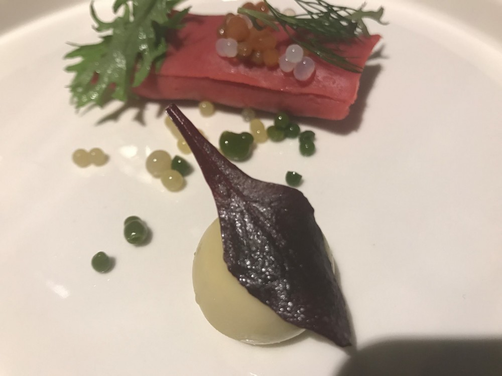 Pipero, crudo-cotto di manzo e giardiniera sferificata