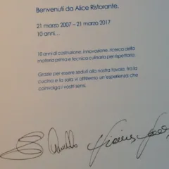 Alice, le firme in apertura, prima della mia