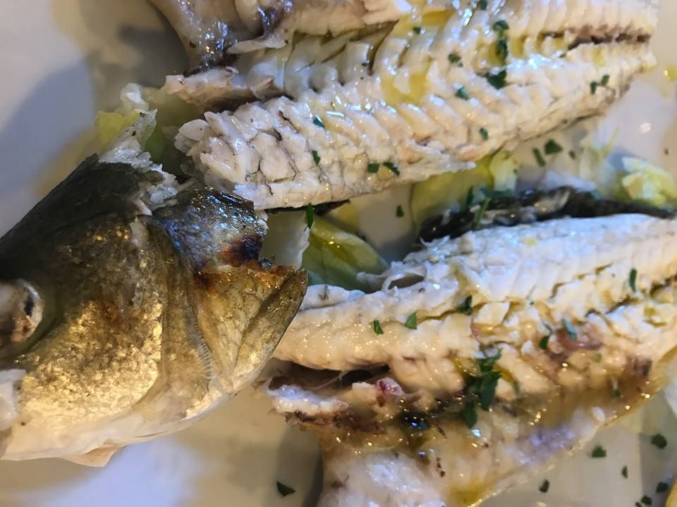 Osteria Mediterraneo, Mergellina. La spigola alla brace