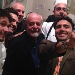 Il selfie finale a casa De Laurentis