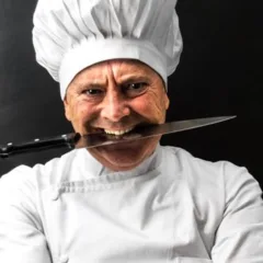 Col coltello fra i denti