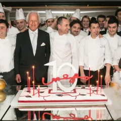 Foto di gruppo finale per festeggiare i dieci anni dell'Hassler