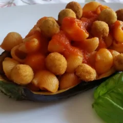 Lumachine in guscio con bon bon di ricotta e basilico