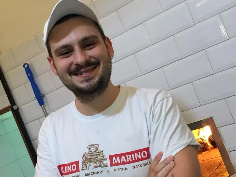 Piccolo Buco, il bravo pizzaiolo Francesco Vittucci