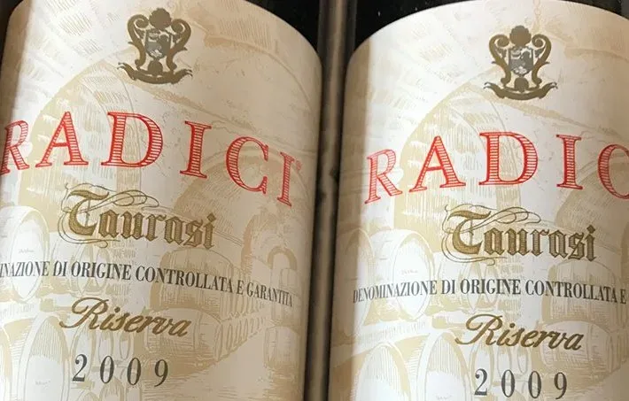 Taurasi Radici Riserva 2009