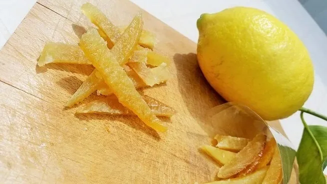 Le scorzette di limone