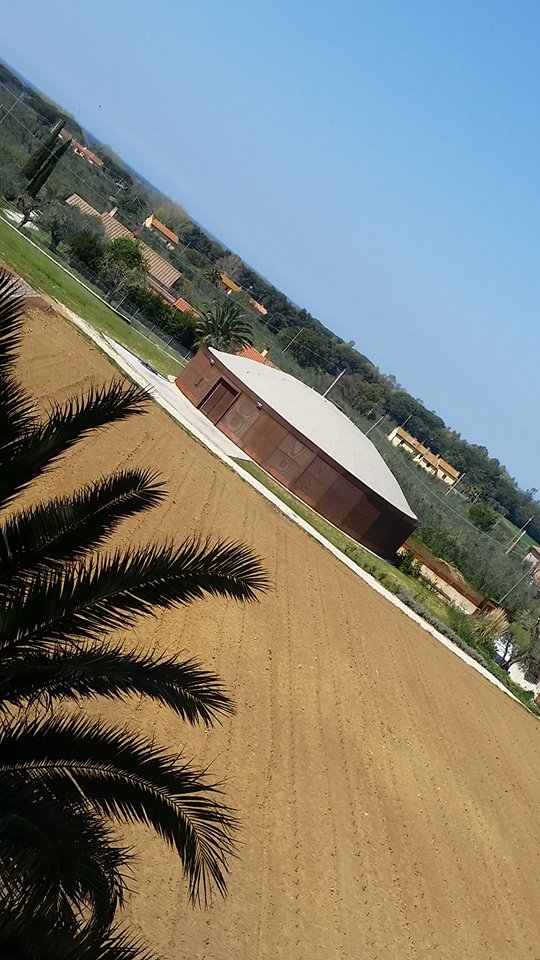 Campo alle Comete, l'azienda somigliante ad una tomba etrusca