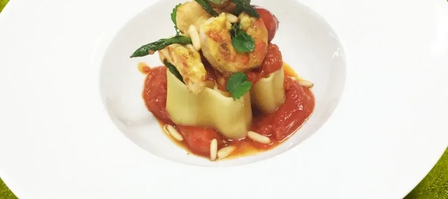 Girasole di asparagi e gamberetti al curry