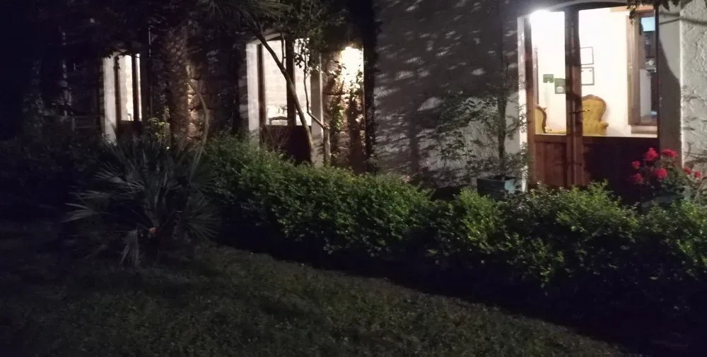 Il Melograno, esterni