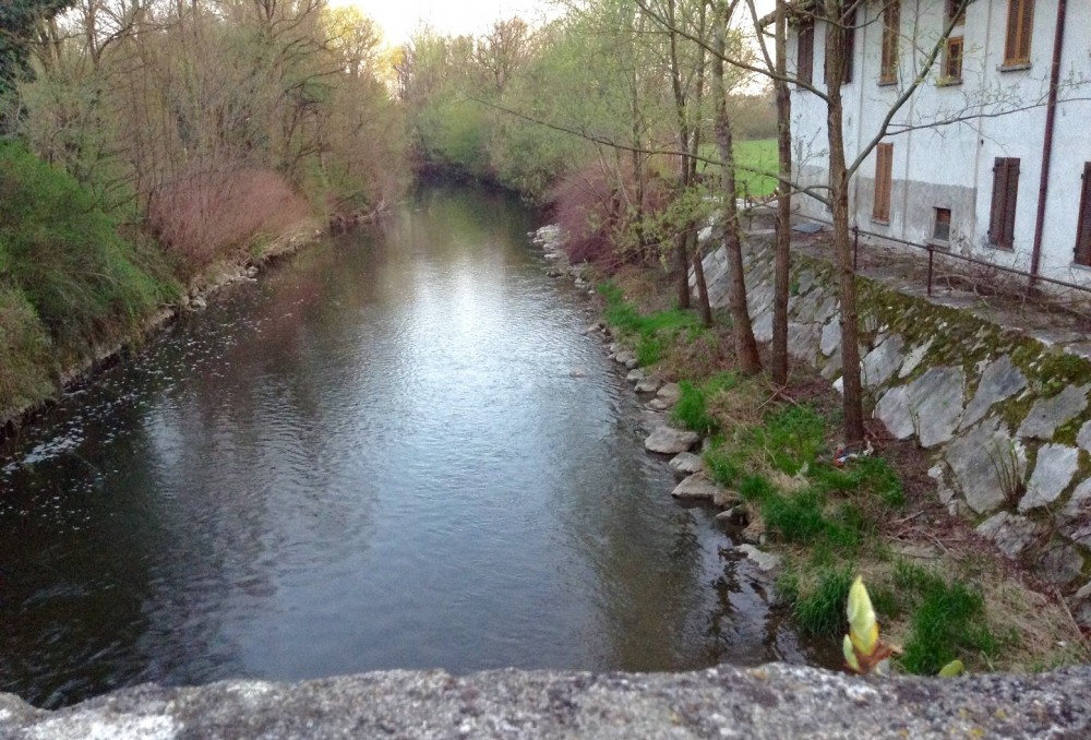 La Rava e la Fava, Cascina Campello, Biassono, di fianco scorre il fiume