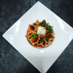 'O Sole 'e Capri con noci e pecorino