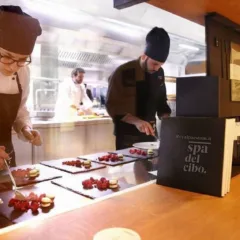 Pari Biosteria, il lavoro in cucina - foto di Giuseppe Corsini