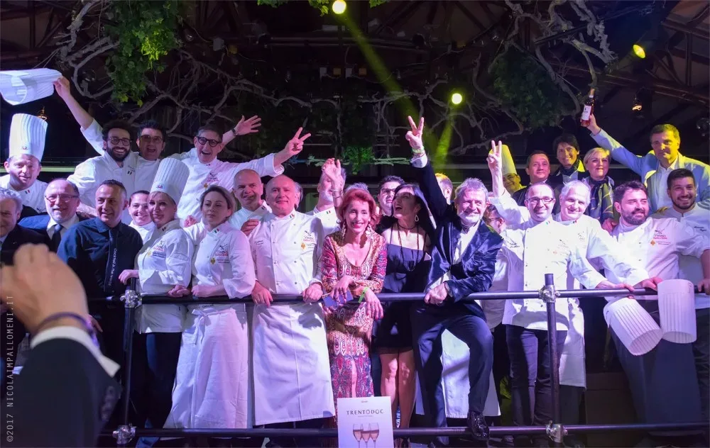 Esultazione finale, premio Italia a tavola