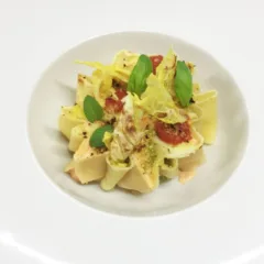 Ricotta di bufala e verza con pomodoro