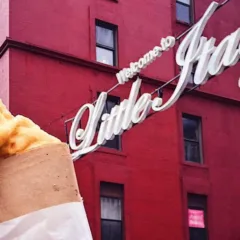 New York con la Pizza Fritta di Zia Esterina Sorbillo 1935