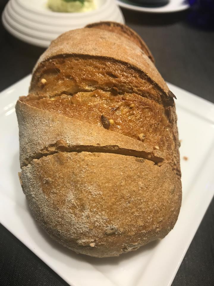 Hotel Romeo, il pane