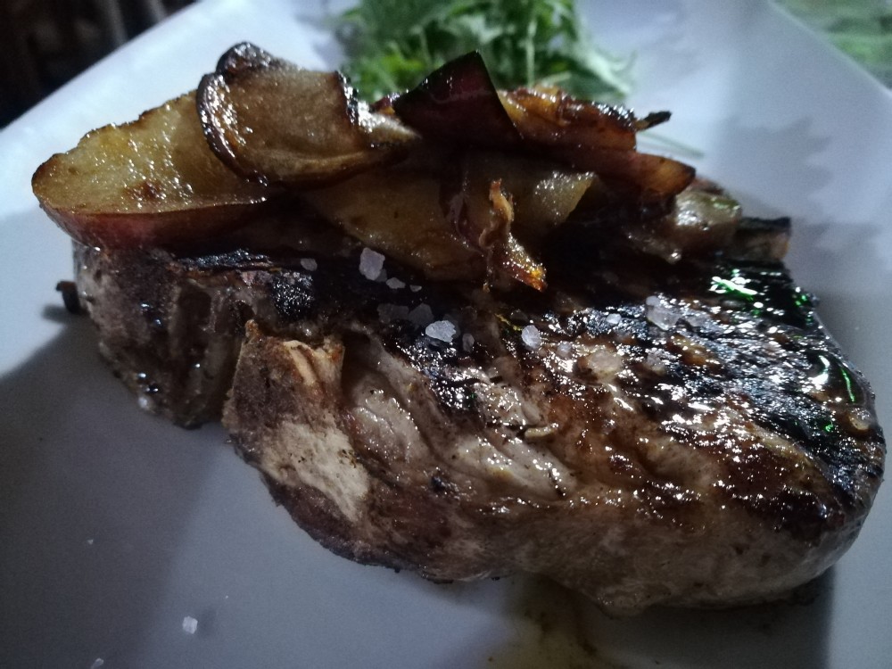 Agriturismo La Fattoria - Maialino Nero Casertano e Mela Annurca