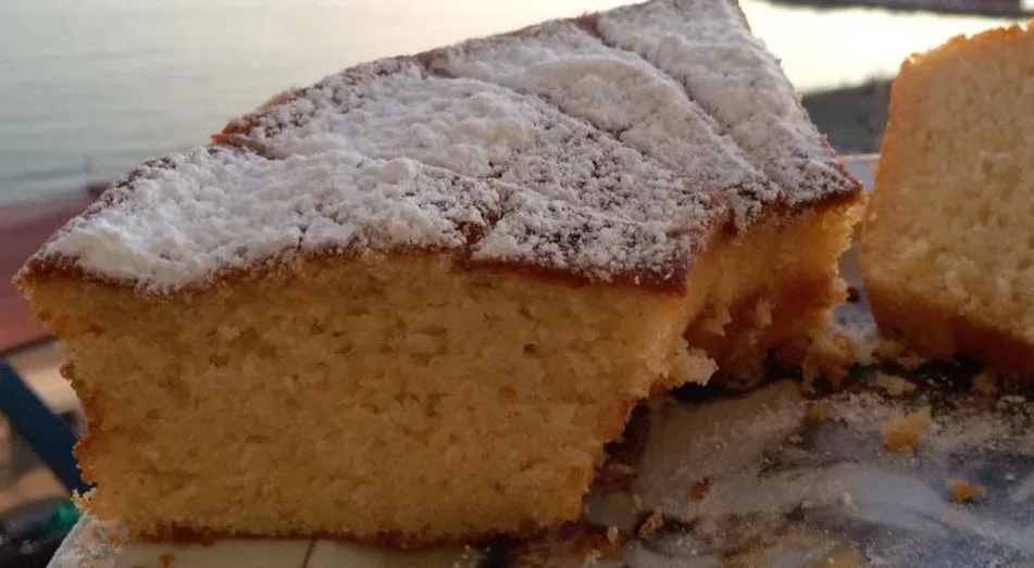 Ciambella al limone della Costiera