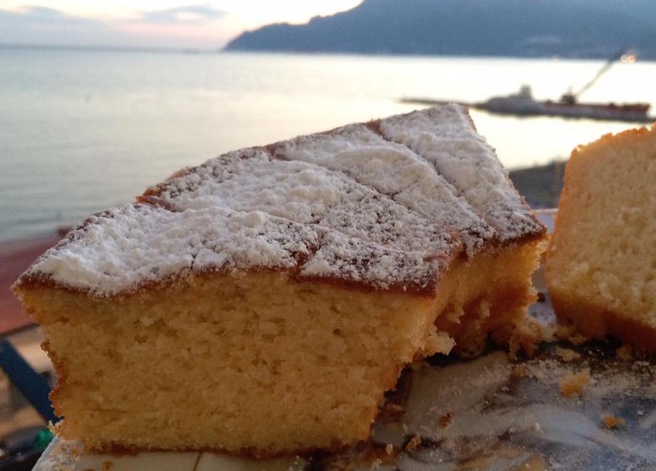 Ciambella al limone della Costiera