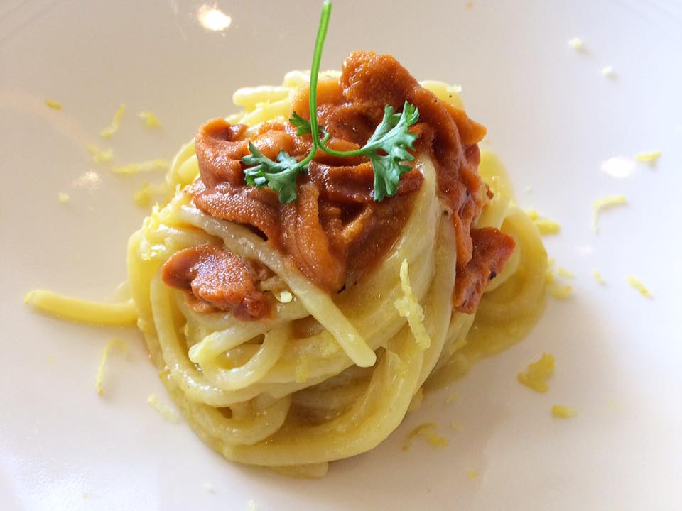Krug - Campania. Spaghetto, Crema Di Zucchine Bianche, Camomilla, Limone e Ricci