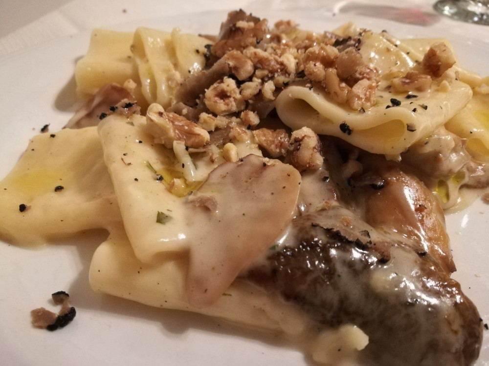 Il Burbero - Paccheri con fusa di Podolico, Porcini e Tartufo
