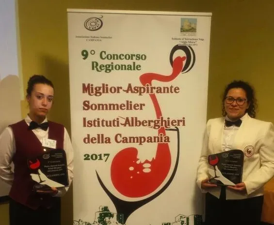 Miglior Aspirante Sommelier a Montesarchio, le vincitrici a sx categoria A a dx B