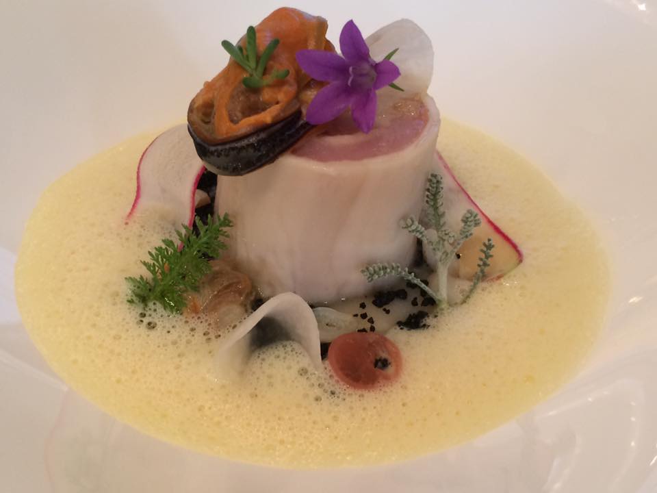 ONYX, trota, frutti di mare, zafferano e pastinaca