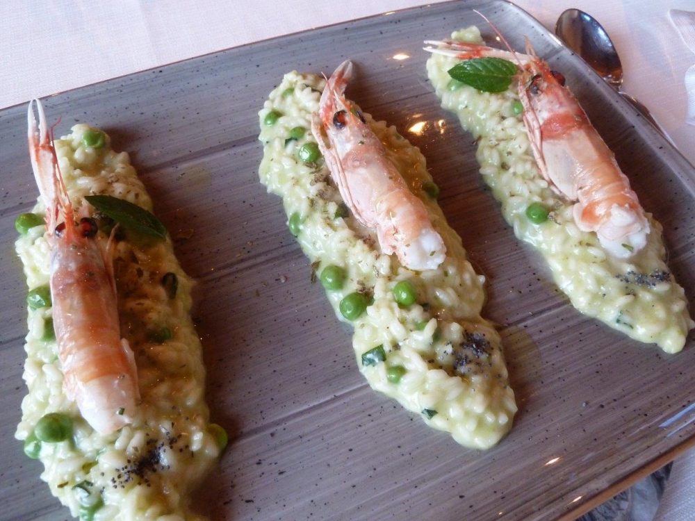 Al Vigneto, risotto ai piselli, scampi, sughetto di crostacei