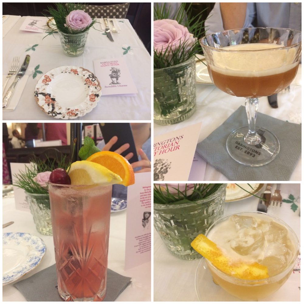 Babingtons Tea Rooms - L'apparecchiatura con porcellane antiche. Il Babingtons Daiquiri,White Passion Vodka Sour,Cherry Rose Gin Fizz