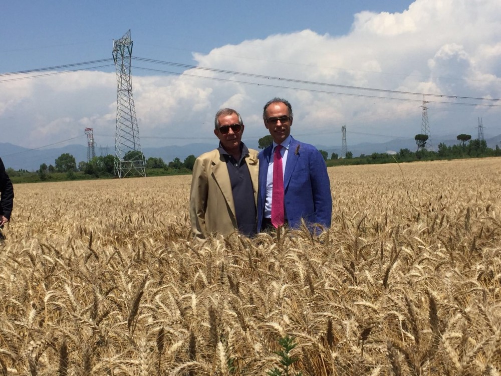 Carmine e Antimo Caputo in uno dei Campi Caputo