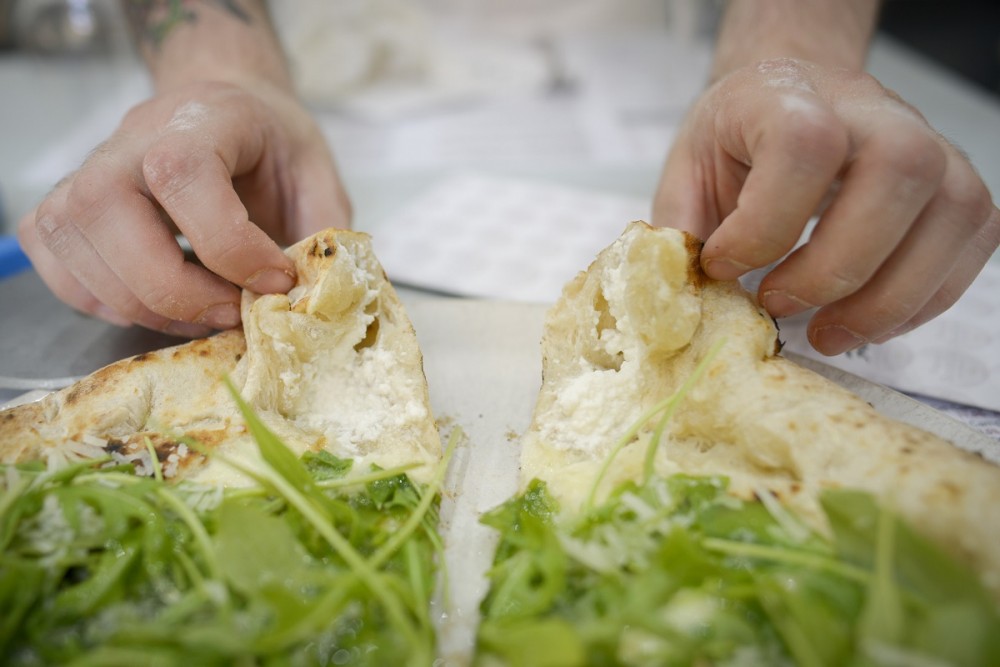 La pizza col cornicione ripieno di Rodolfo Sorbillo