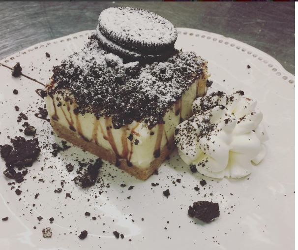 Ristorante Bruschetteria Dom - Cheesecake Oreo e cioccolato croccante