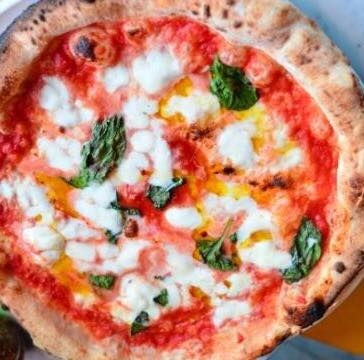 Song 'e Napule, la margherita