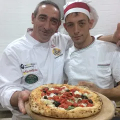 Totò e i Sapori Mauro e Antonio Autolitano pizza baccalà olive e capperi e pomodoro