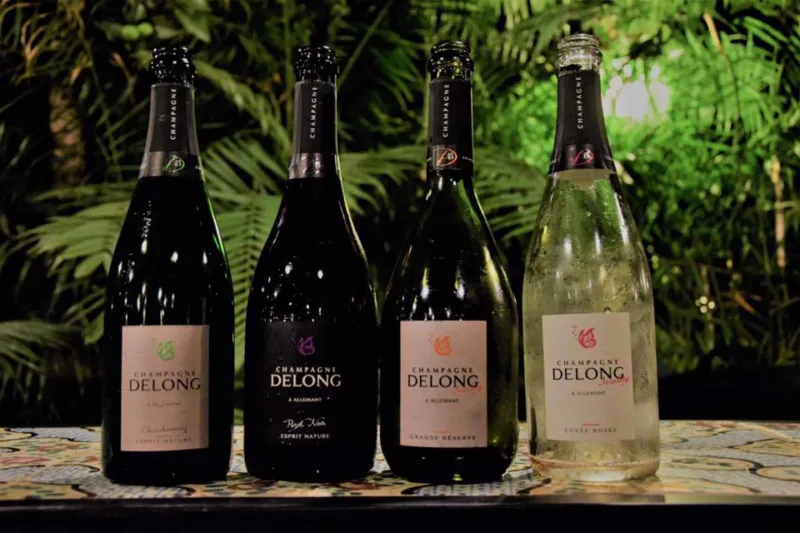 Champagne Delong
