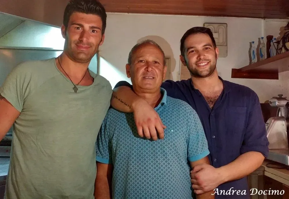 Hungry People a Somma Vesuviana. Lo staff del pub