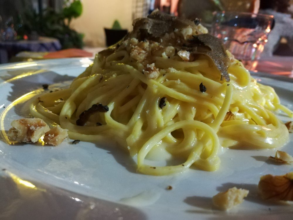 Il Burbero - I Tagliolini con Fusa di Podolico, Tartufo e Noci