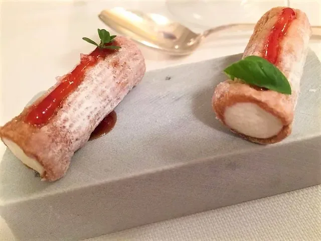 La Magnolia, Rigatone al pomodoro, cremoso di bufala, basilico (foto L.P.)