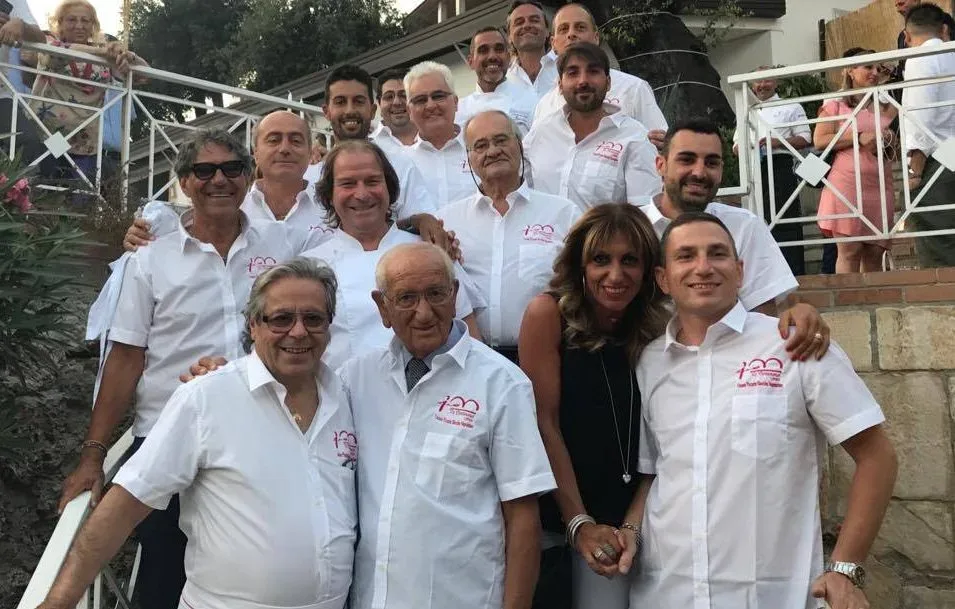 Le Pizzerie Centenarie a Napoli. Oltre mille anni di storia