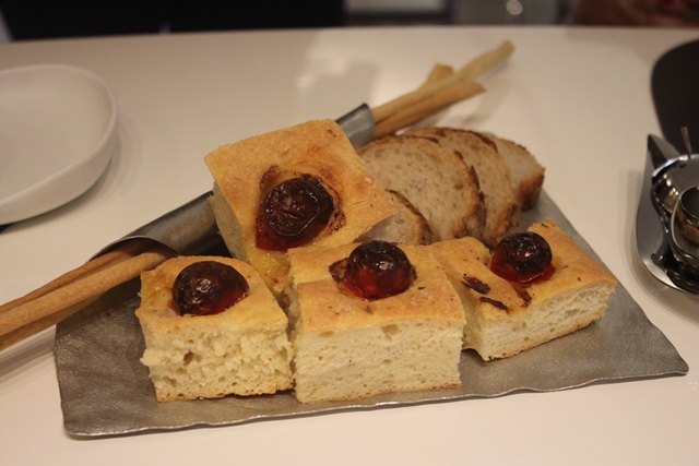 Livello1, pane, focaccia e grissini fatti in casa dallo Chef