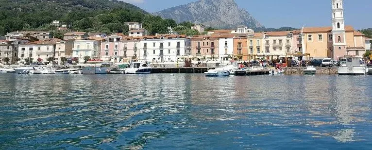 Scario vista dal mare