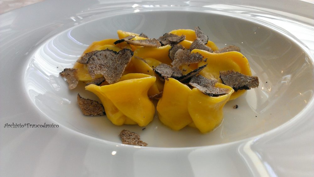 Ristorante degli Olmi - Villetta Barrea AQ – tortello cacio abruzzese-pepe e tartufo