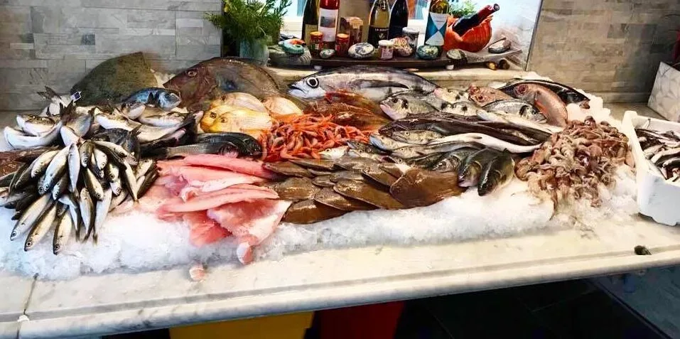 Pescheria Le Botteghe, Il Banco