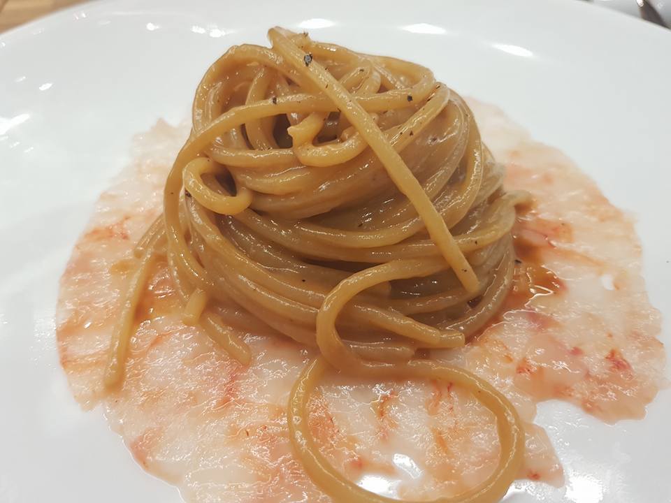 Sea Front Di Martino Pasta Bar - Vermicello cacio e pepe, carpaccio di crostacei e loro bisque