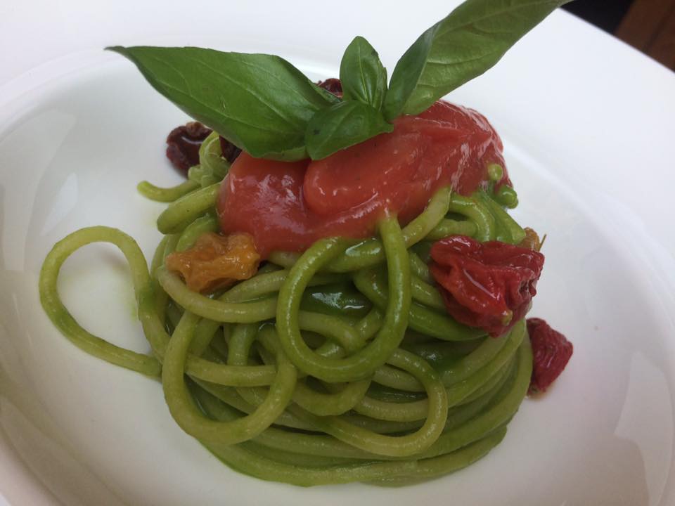 Villa Chiara, spaghetti al basilico e variazione di pomodori