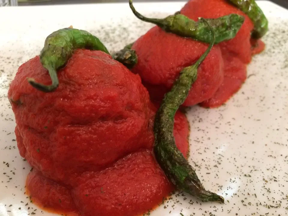 Le polpette di legumi al ragu di Cavoli Nostri