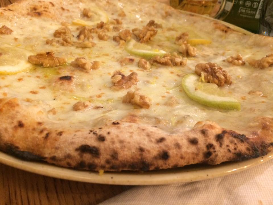 Pizzeria Vincenzo Mansi, con noci e limone