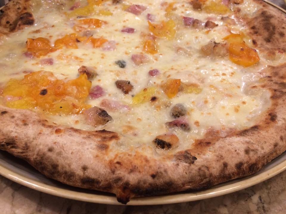 Pizzeria Vincenzo Mansi, con noci e limone