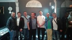 Giuseppe Manilia con i ristoratori della guida slow food