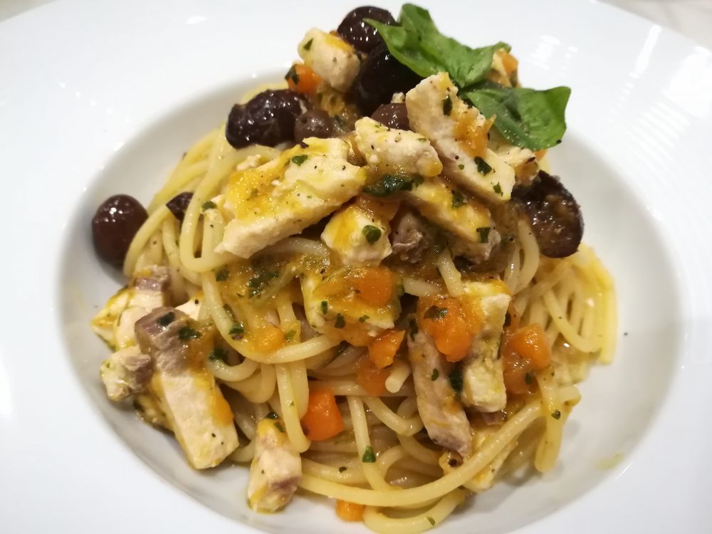 La Perla - Gli Spaghetti con Pesce Spada, Zucca e Olive di Durazzano